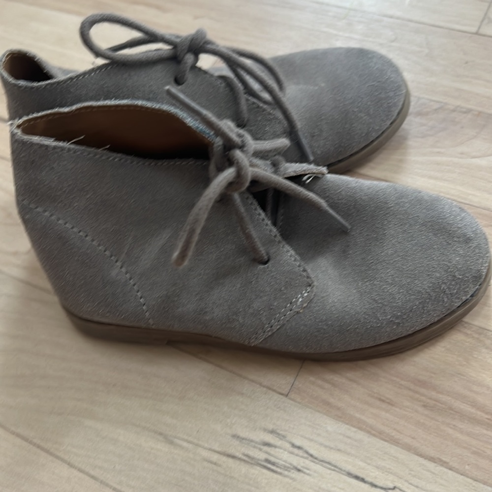 Boy shoes - Picture 2 of 4